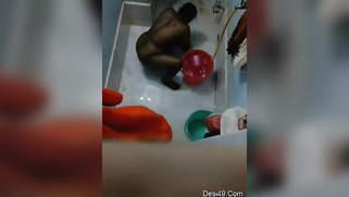 Pervert films the Indian landlady who doesn't know about it | XXX Video on AllSex.XXX