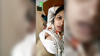 Flashing tits is a surprise that the Indian has prepared for the guy | XXX Video on AllSex.XXX