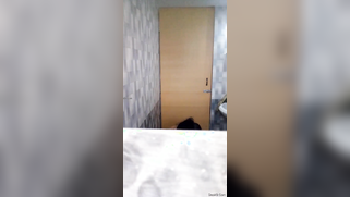 Tenant sets a hidden cam to jerk off to XXX videos of Desi landlady | XXX Video on AllSex.XXX