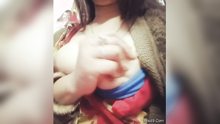 Playful Indian lady pulls boobies out at every opportunity | XXX Video on AllSex.XXX
