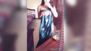 Babe thinks Indians and other men will be impressed with the naked body | XXX Video on AllSex.XXX