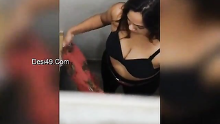 Student with a camera secretly films the Desi changing clothes | XXX Video on AllSex.XXX