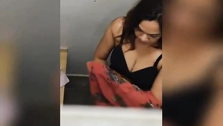 Student with a camera secretly films the Desi changing clothes | XXX Video on AllSex.XXX