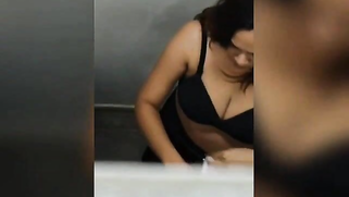 Student with a camera secretly films the Desi changing clothes | XXX Video on AllSex.XXX