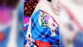 Boobs and pussy are treasures that the Indian camgirl wants to show | XXX Video on AllSex.XXX