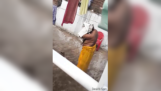MILF dries hair and body outdoors being filmed by an Indian perv | XXX Video on AllSex.XXX