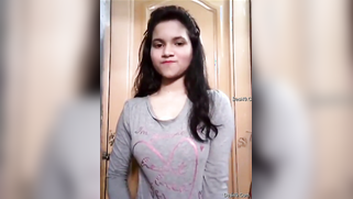 Good tips encourage the shy Indian camgirl to expose young titties | XXX Video on AllSex.XXX