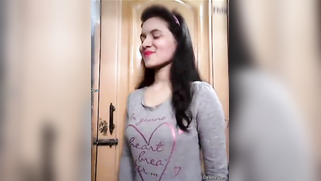 Good tips encourage the shy Indian camgirl to expose young titties | XXX Video on AllSex.XXX