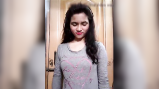 Good tips encourage the shy Indian camgirl to expose young titties