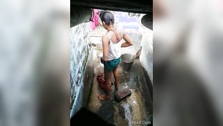 Stunning Tamil nude - super cute look girl wearing cloths after bathing | XXX Video on AllSex.XXX