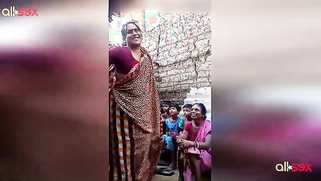 Village aunty sex - Desi sexy MILF public strip dance XXX video | XXX Video on AllSex.XXX