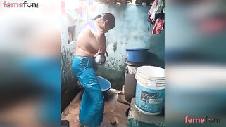 Caught on cam! Village busty aunty bathing | XXX Video on AllSex.XXX