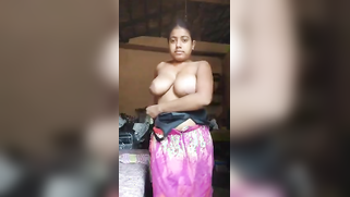 Lewd Tamil girl striptease show on XXX selfie cam | XXX Video on AllSex.XXX