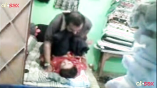 Desi aunty in XXX sex relationship with her depraved neighbor | XXX Video on AllSex.XXX