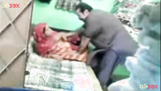 Desi aunty in XXX sex relationship with her depraved neighbor | XXX Video on AllSex.XXX