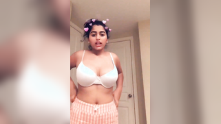 Sweet Indian chick poses topless showing off her huge XXX breasts | XXX Video on AllSex.XXX