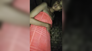 Slutty Indian babe puts towel away to show off her tits and XXX cunt | XXX Video on AllSex.XXX