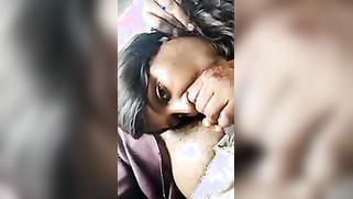 Chubby Indian Bhabhi sucks lover's thick XXX dick in the backseat | XXX Video on AllSex.XXX