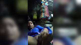 Unsatisfied Tamil girl screams while fingering XXX pussy solo on bed | XXX Video on AllSex.XXX