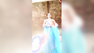 Playful Tamil aunty takes off blue dress to show on cam her XXX assets | XXX Video on AllSex.XXX