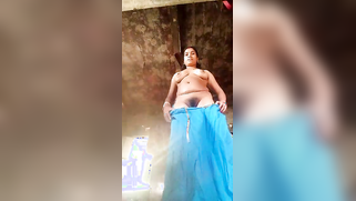 Playful Tamil aunty takes off blue dress to show on cam her XXX assets | XXX Video on AllSex.XXX