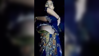 Modest Dehati gal takes off sari to show body with perky XXX boobs | XXX Video on AllSex.XXX