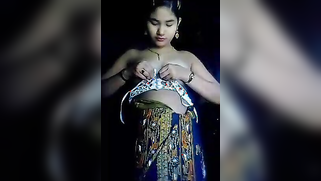 Modest Dehati gal takes off sari to show body with perky XXX boobs | XXX Video on AllSex.XXX
