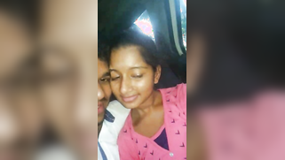 Modest Tamil teen brave enough to suck lover's XXX rod in backseat