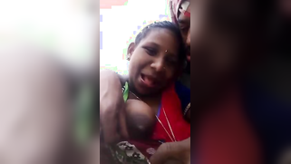 Man takes Desi girlfriend's titties to light and kisses her on camera | XXX Video on AllSex.XXX