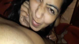 Naughty Desi woman allows hubby to film her sucking him off close-up | XXX Video on AllSex.XXX