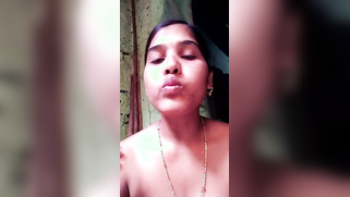 Husband doesn't know about slutty Indian wife's camgirl's night life | XXX Video on AllSex.XXX