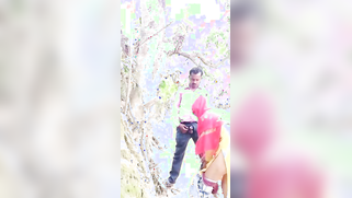 Indian MILF in colorful sari is fucked by her husband in the fresh air | XXX Video on AllSex.XXX