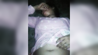 Guy turns camera on just like teen for Indian sex in close-up video | XXX Video on AllSex.XXX