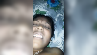 Indian slut is flop in bed but still takes money for getting it on | XXX Video on AllSex.XXX