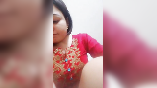 Night solo video of Indian girl in red sari who exposes boobs and twat | XXX Video on AllSex.XXX