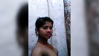 Small-tittied model films herself from head to toes for Indian sex fan | XXX Video on AllSex.XXX