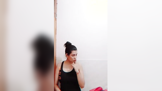 MILF has wonderful natural titties to show off in Indian sex show | XXX Video on AllSex.XXX