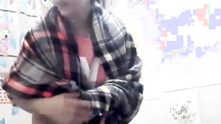 Indian slut knows camera films her so she tries to suck off perfectly | XXX Video on AllSex.XXX