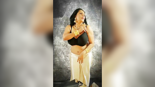 Amateur Indian sex show of big-boobied charmer to takes the bra off | XXX Video on AllSex.XXX