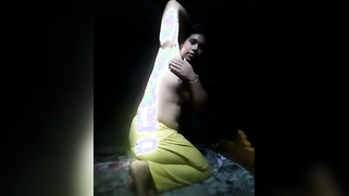 Indian woman diligently shows off armpits and snatch in the dark room | XXX Video on AllSex.XXX