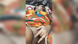 Brunette Desi wife in colorful sari quickly rubs clitoris with finger | XXX Video on AllSex.XXX