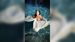 Filming cool Indian movie takes model to demonstrates her big twins | XXX Video on AllSex.XXX