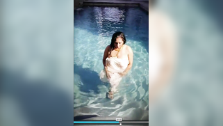 Filming cool Indian movie takes model to demonstrates her big twins | XXX Video on AllSex.XXX