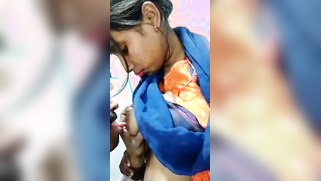 Man pulls Indian girlfriend's blue sari up to reach appetizing nipples | XXX Video on AllSex.XXX