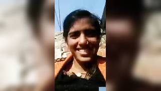 Indian babe sits under blazing sun and lifts clothes up to expose all | XXX Video on AllSex.XXX