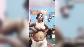 Woman have been good wife for long but got tired and stripped on cam | XXX Video on AllSex.XXX