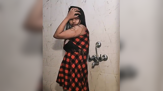 Filming boobs and snatch is Indian colleen's favorite thing in shower | XXX Video on AllSex.XXX