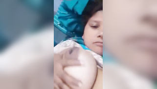 Horny Indian wife demonstrates on camera her exceptional knockers | XXX Video on AllSex.XXX