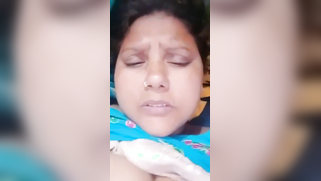 Horny Indian wife demonstrates on camera her exceptional knockers