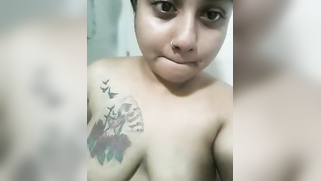Chubby Indian woman shows big boobs and wet pussy in the bathroom